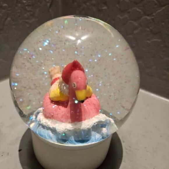 Santa and Flamingo Water Globe Snow Globe 4" - Picture 4 of 5